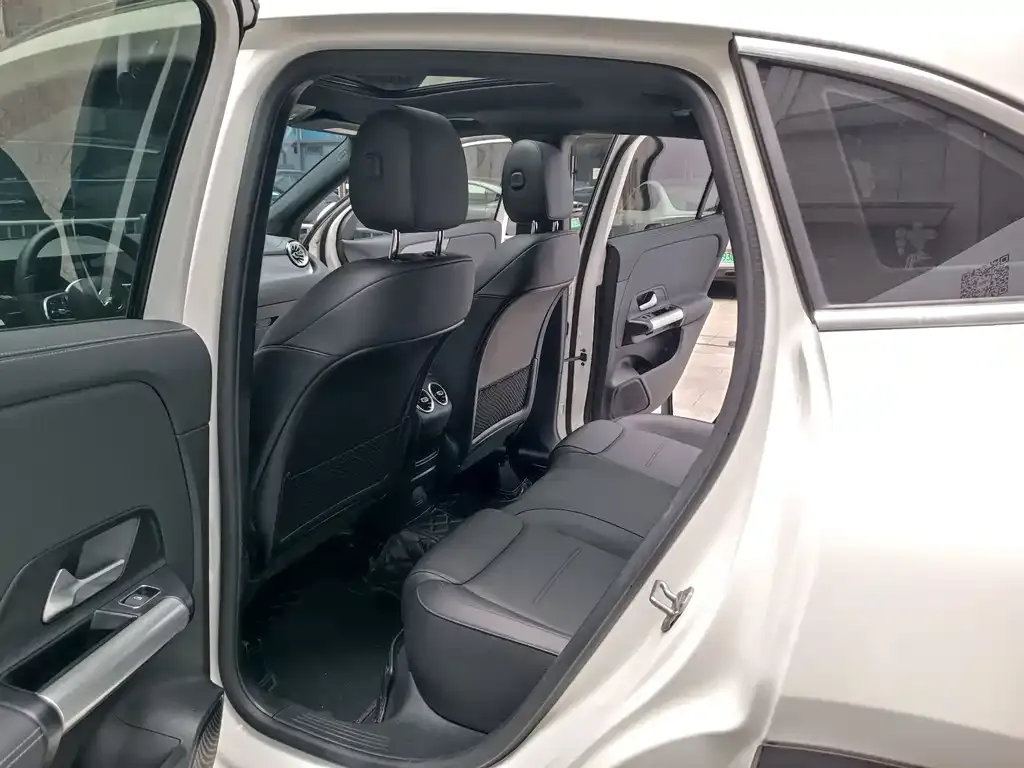 Mercedes-Benz GLA — фото 5