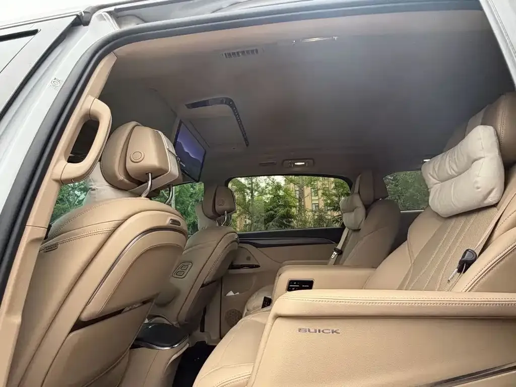 Buick GL8 Hybrid — фото 2