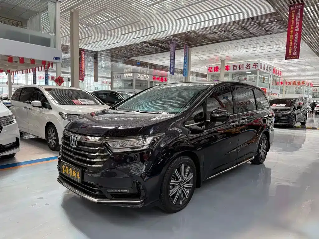 Honda Odyssey — фото 1