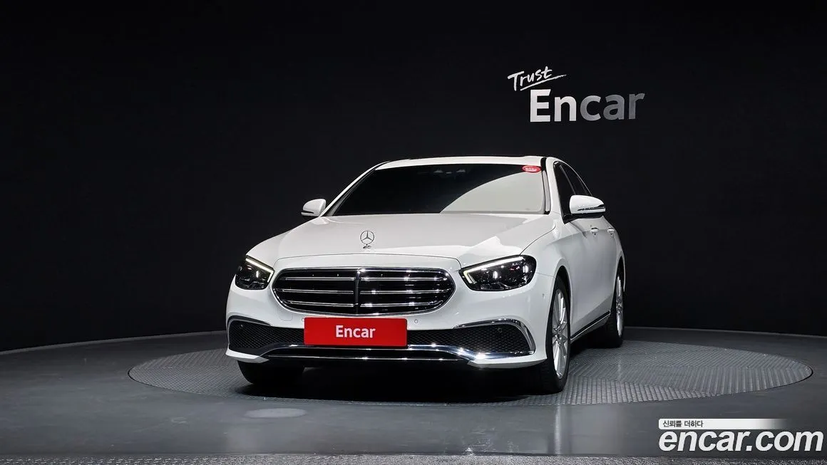 Mercedes-Benz E-Class — фото 3