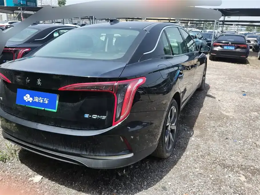 Hongqi E-QM5 — фото 6