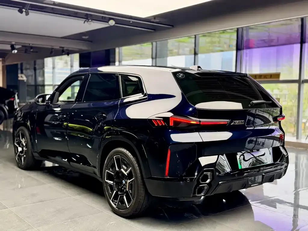 BMW XM — фото 4