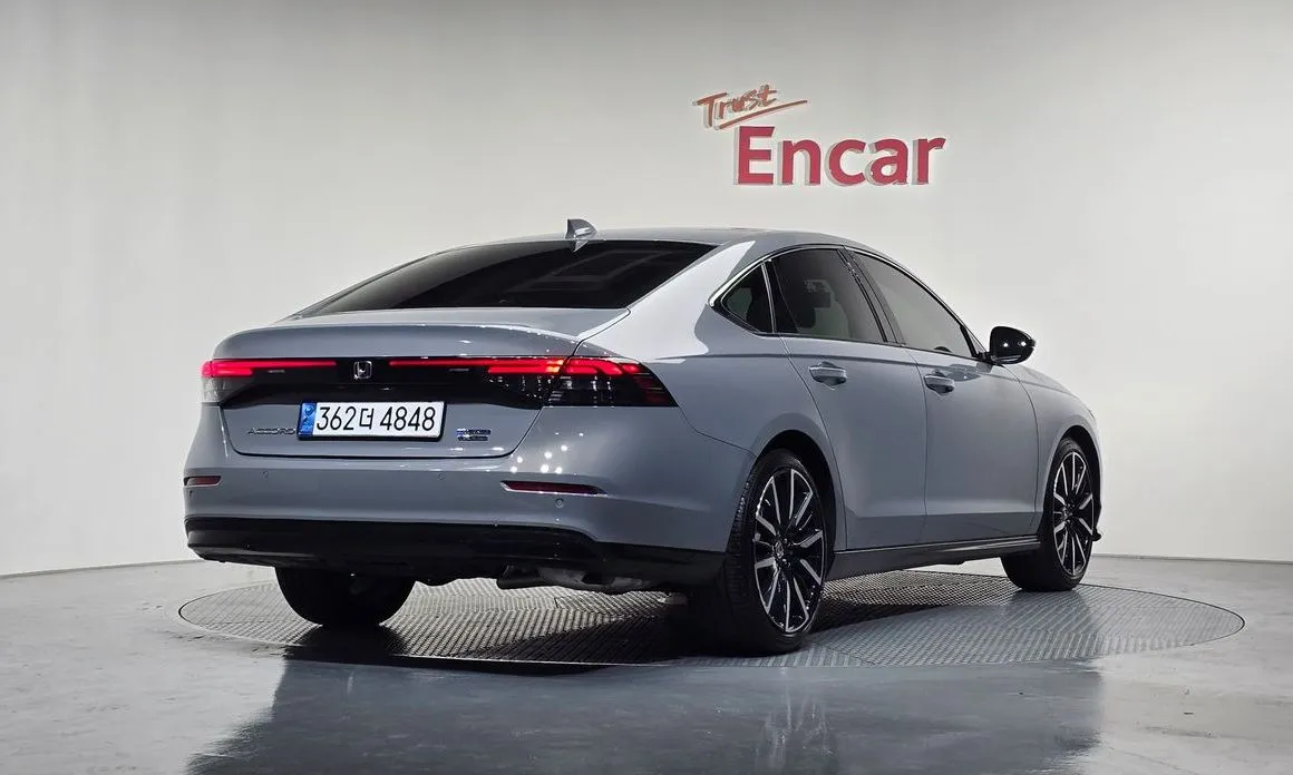 Honda Accord — фото 5