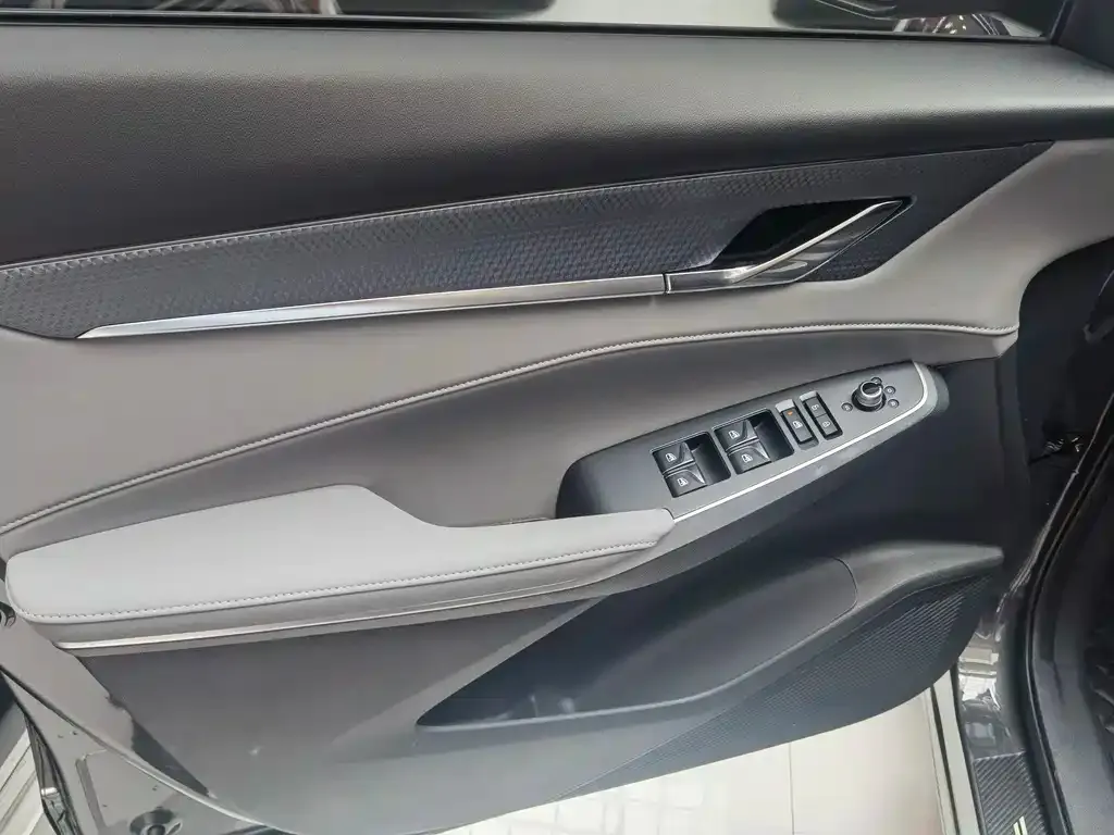Changan CS75PLUS — фото 2