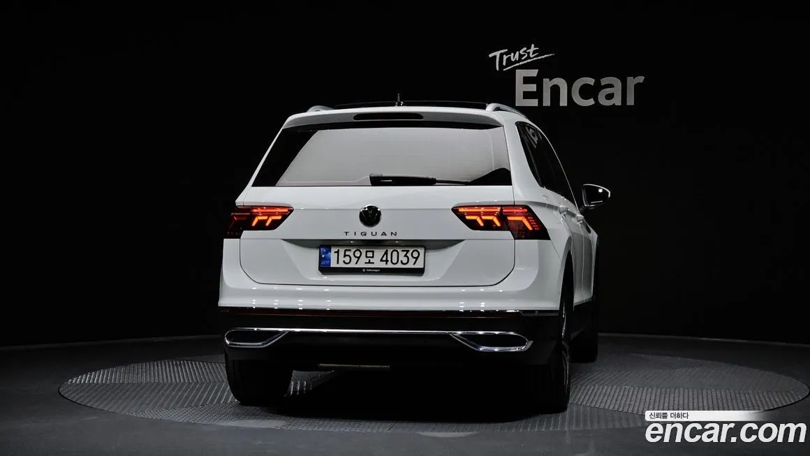 Volkswagen Tiguan — фото 4