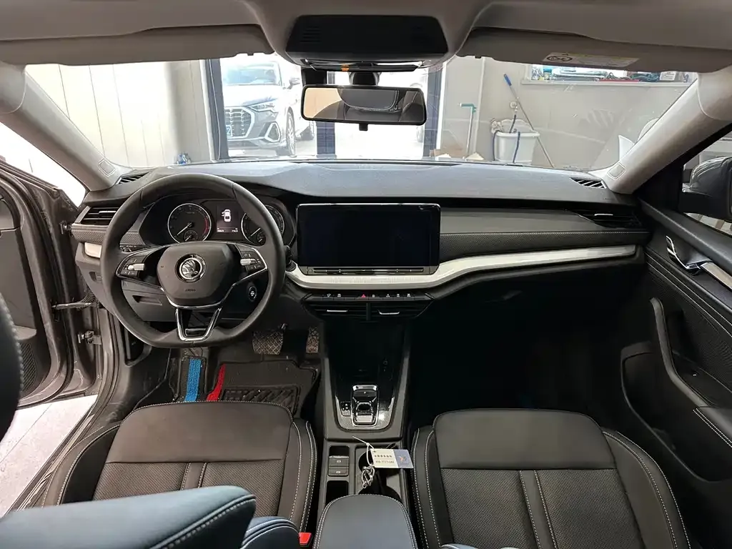 Skoda Octavia — фото 5