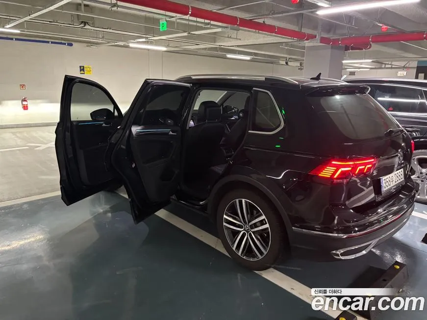 Volkswagen Tiguan — фото 6