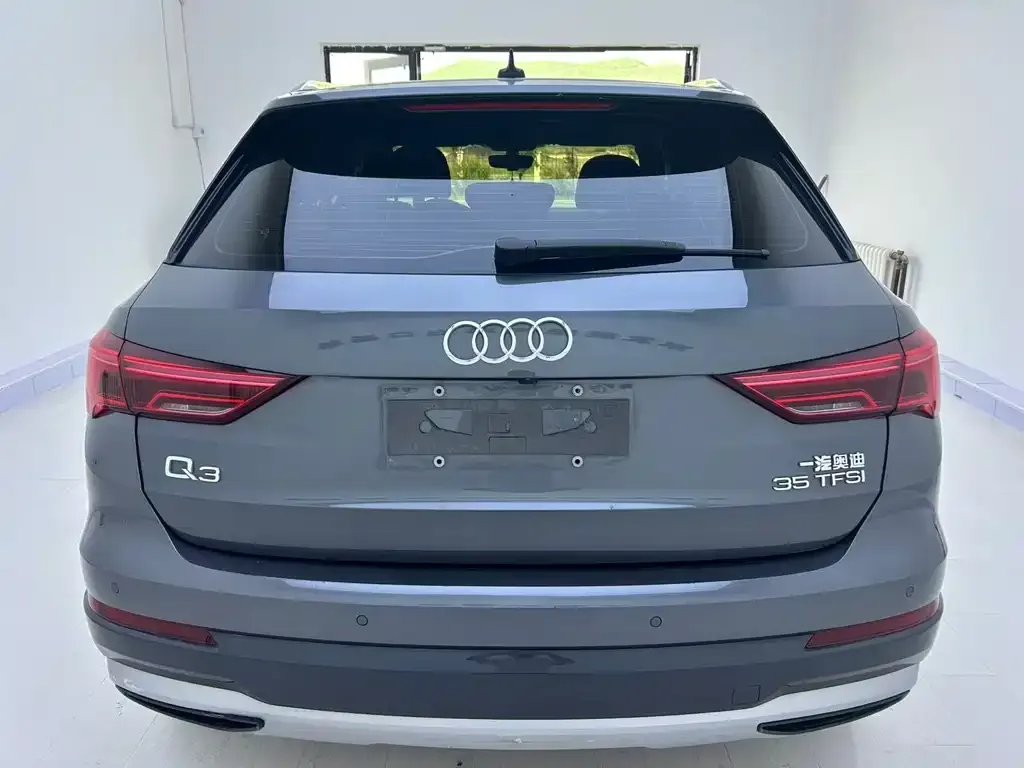 Audi Q3 — фото 5