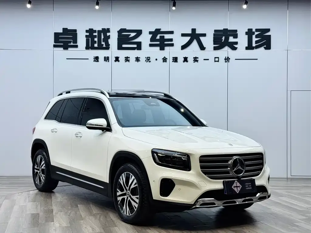 Mercedes-Benz GLB — фото 8