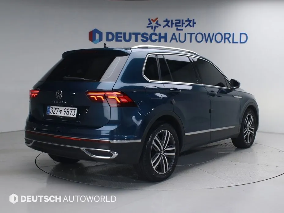 Volkswagen Tiguan — фото 8