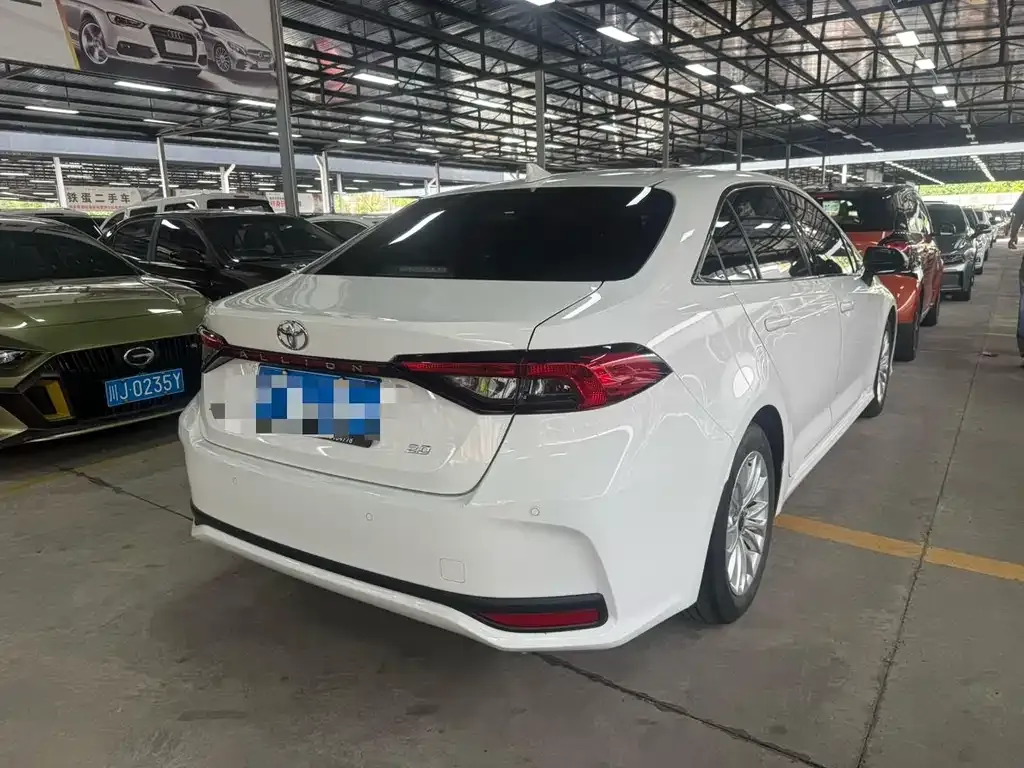 Toyota Allion — фото 6
