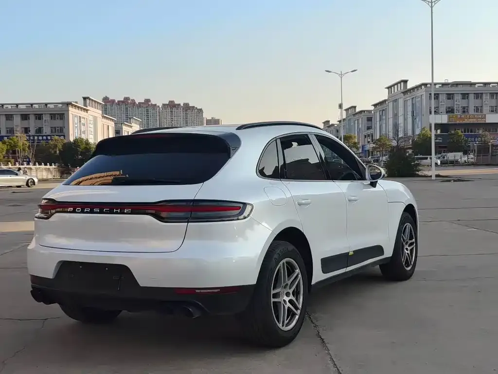 Porsche Macan — фото 4