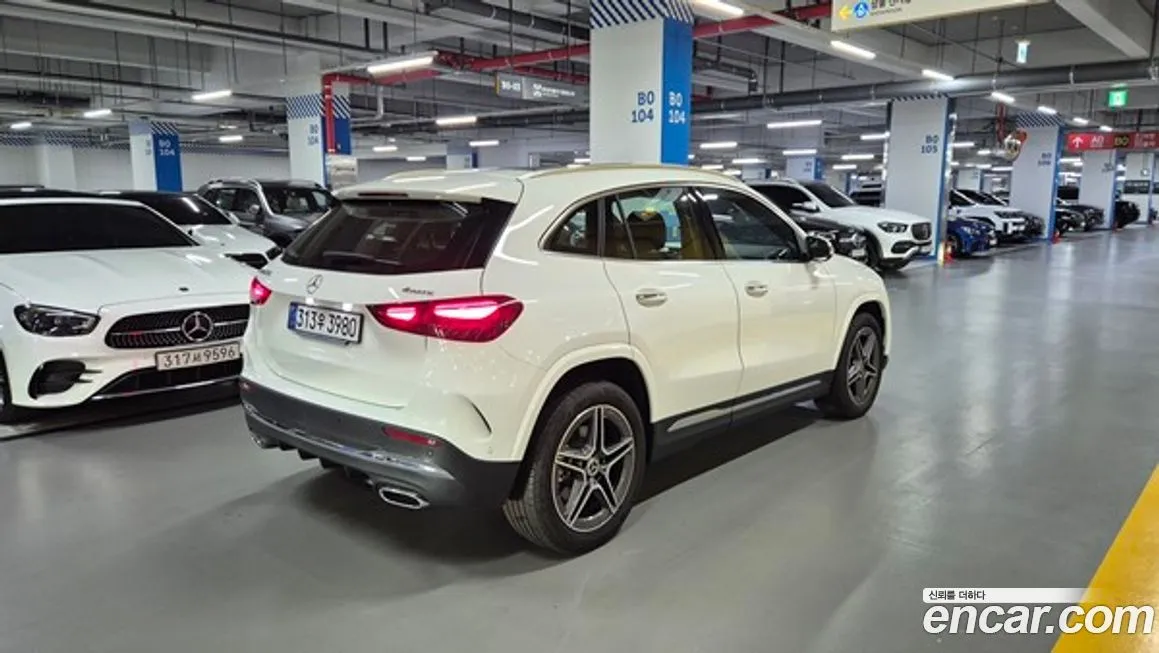 Mercedes-Benz GLA-Class — фото 8