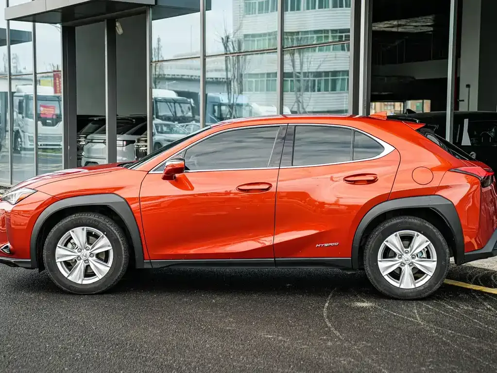 Lexus UX — фото 5