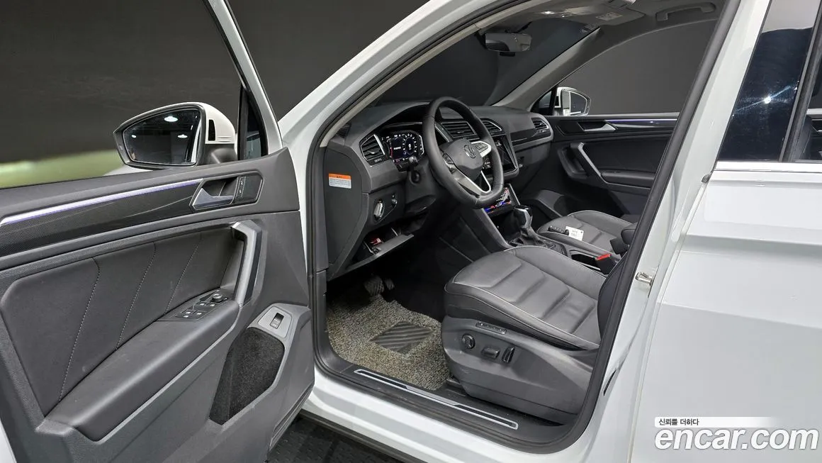 Volkswagen Tiguan — фото 6