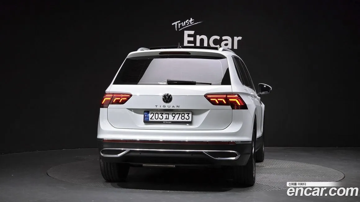 Volkswagen Tiguan — фото 2