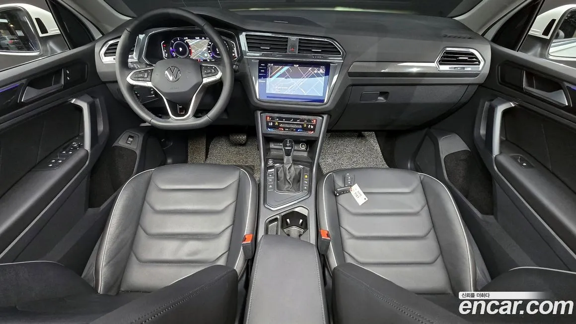 Volkswagen Tiguan — фото 9