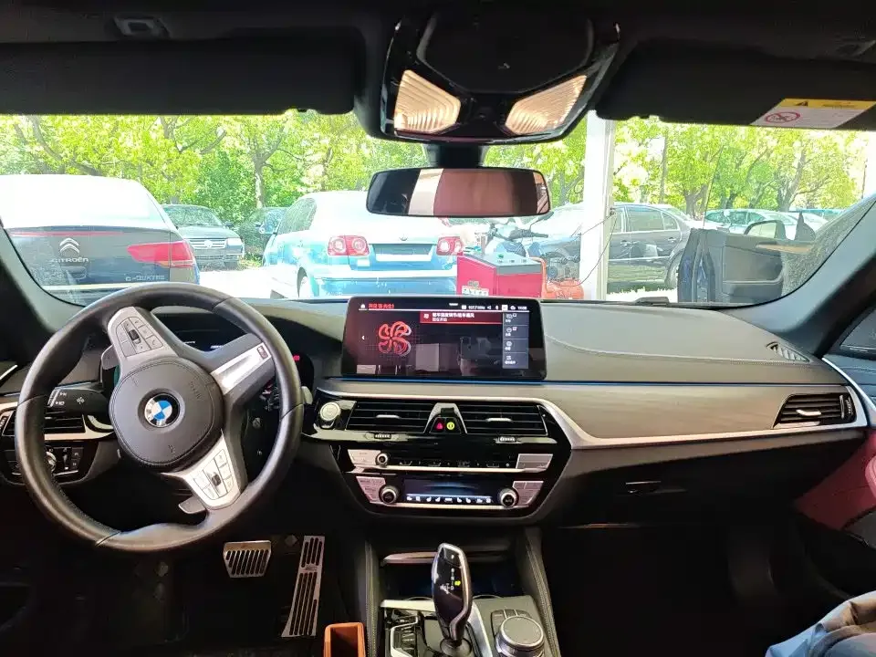 BMW 5 Series — фото 5