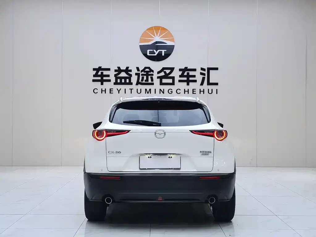 Mazda CX-30 — фото 2