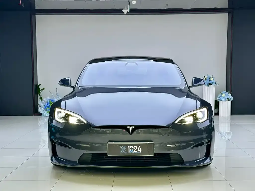 Tesla Model S — фото 2