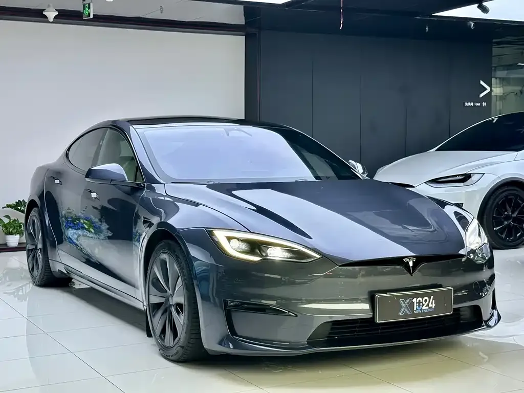 Tesla Model S — фото 3
