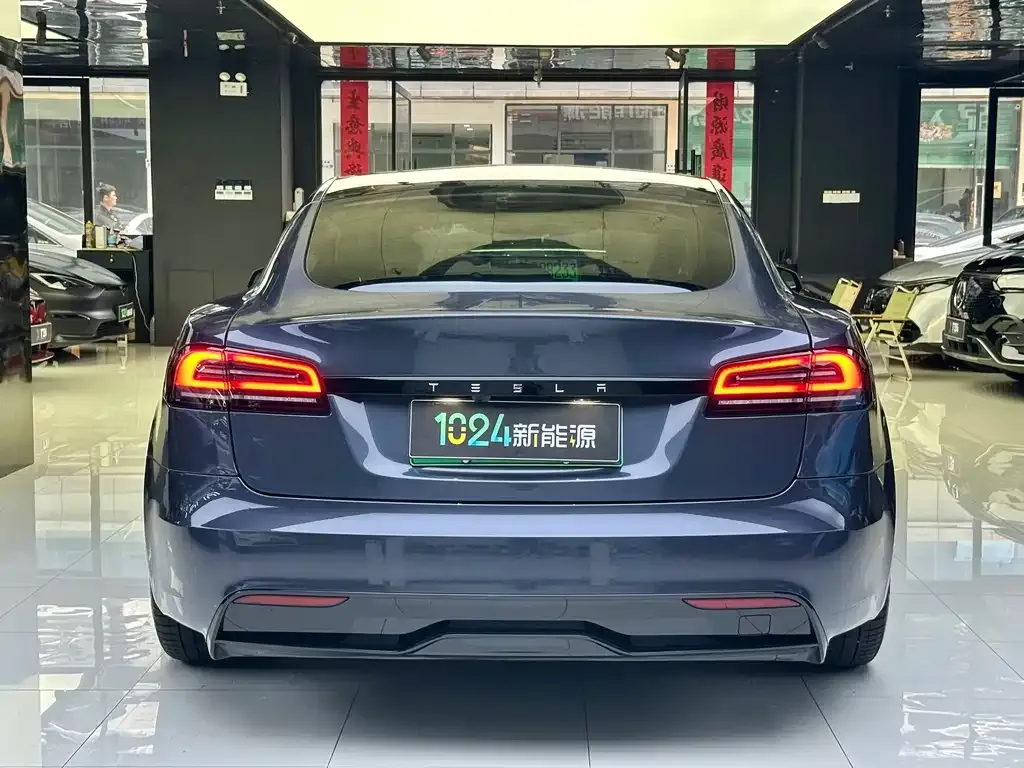 Tesla Model S — фото 8