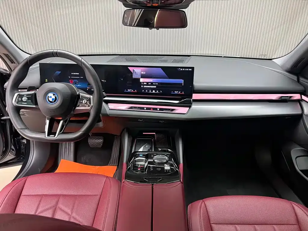 BMW i5 — фото 3