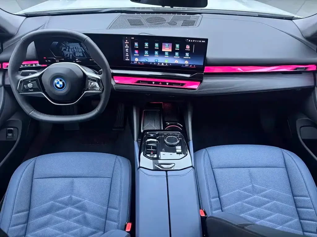 BMW i5 — фото 4