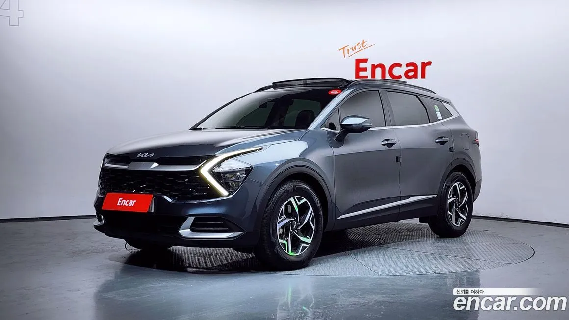 Kia Sportage — фото 1