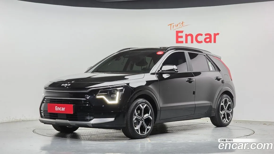 Kia Niro — фото 1