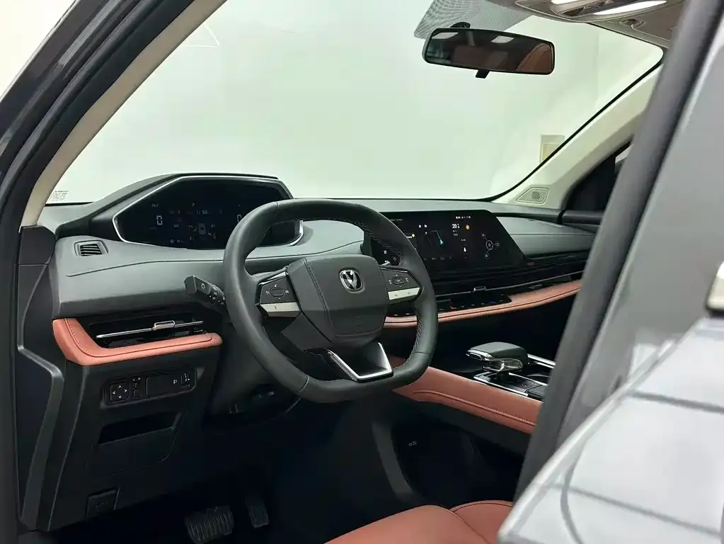 Changan CS55PLUS — фото 3