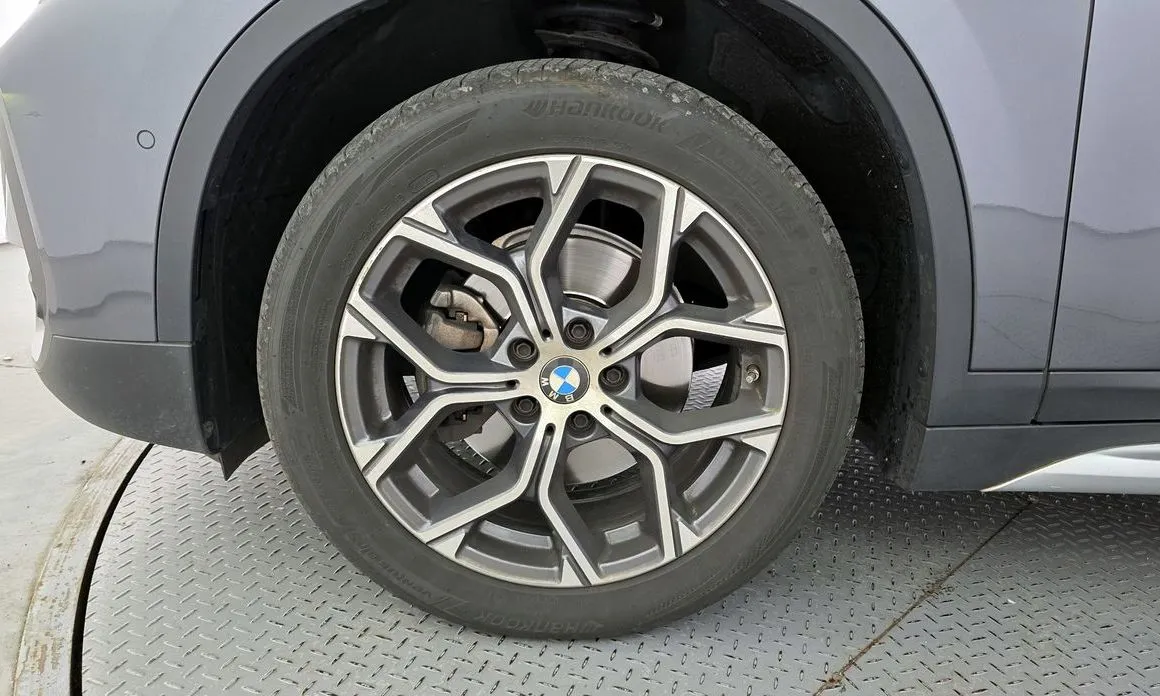 BMW X1 — фото 10