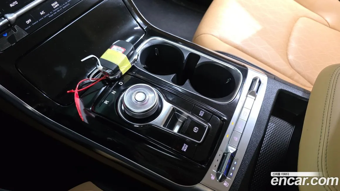 Kia Carnival — фото 10