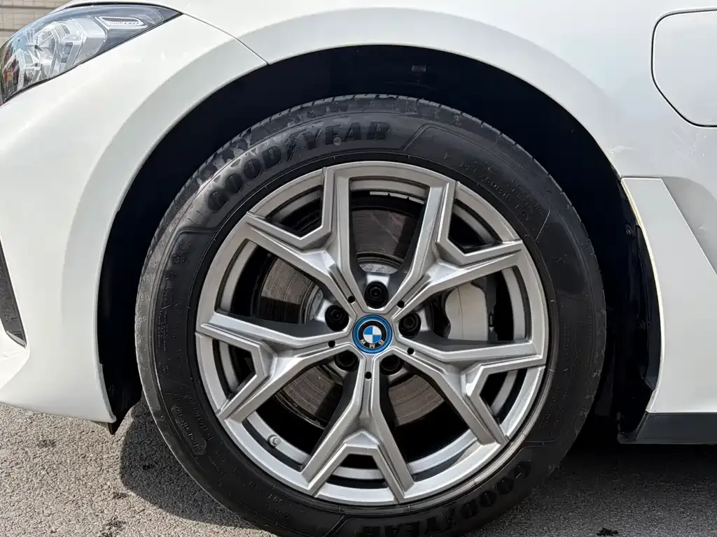 BMW i3 — фото 9