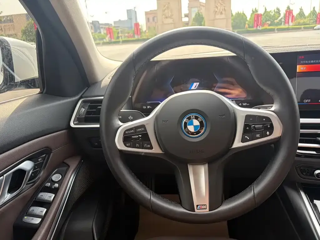 BMW i3 — фото 5