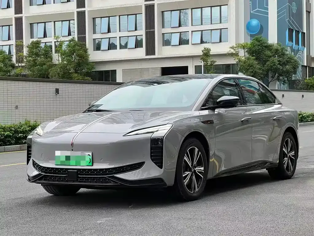 Hongqi EH7 — фото 1