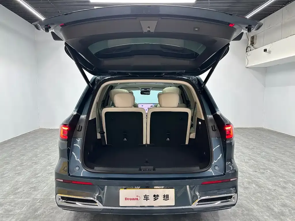 Geely Galaxy M9 — фото 10