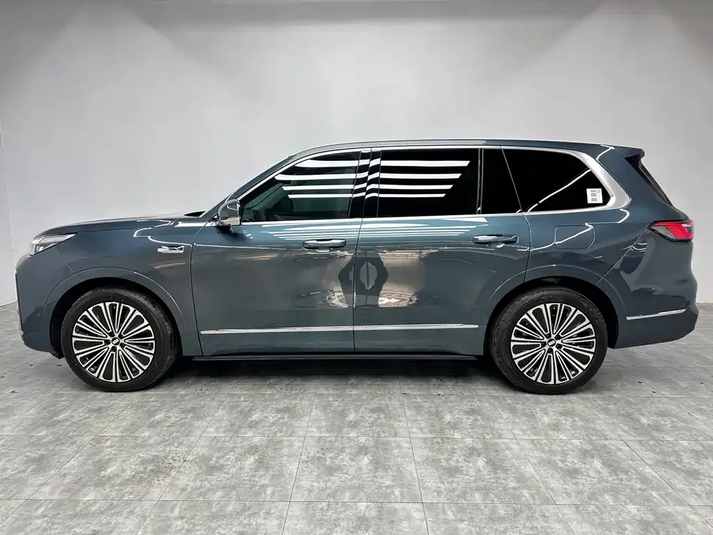 Geely Galaxy M9 — фото 2