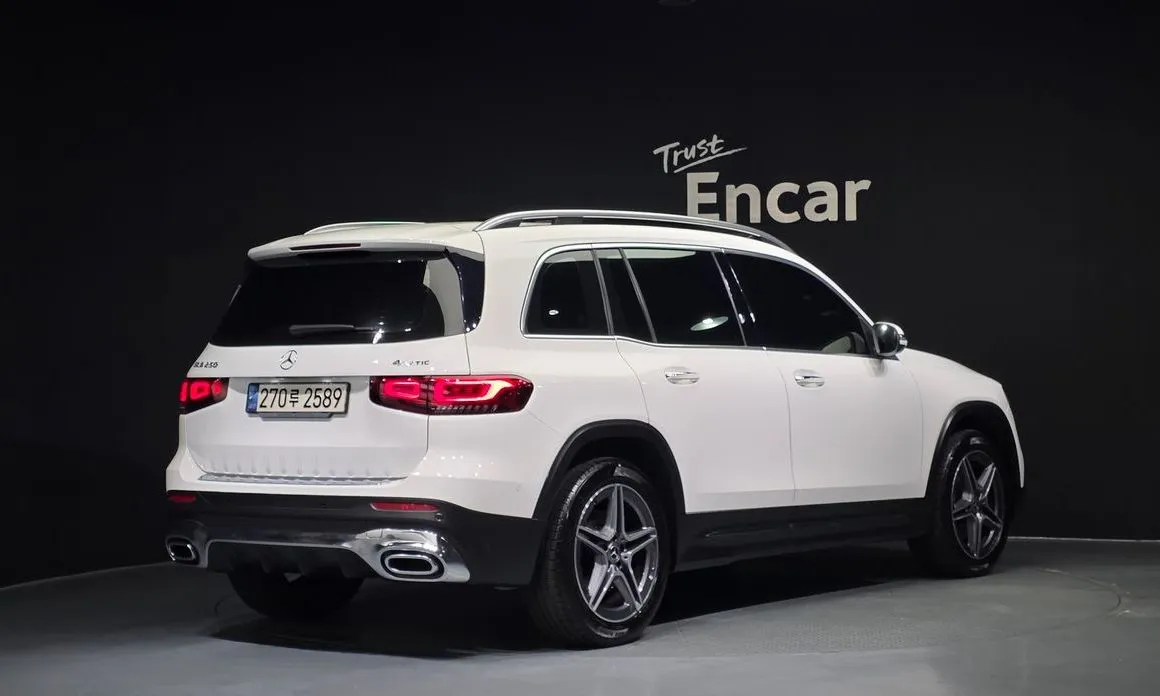 Mercedes-Benz GLB-Class — фото 2