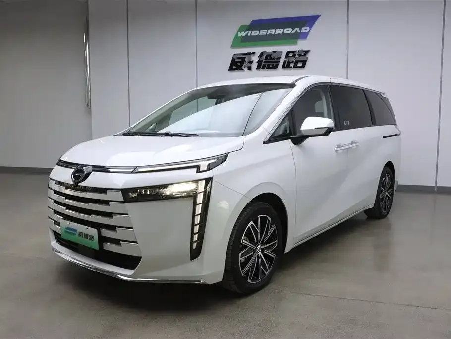 GAC Motor Trumpchi E8 — фото 1