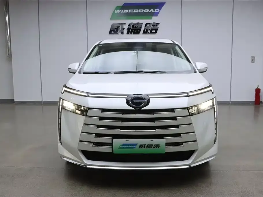 GAC Motor Trumpchi E8 — фото 3