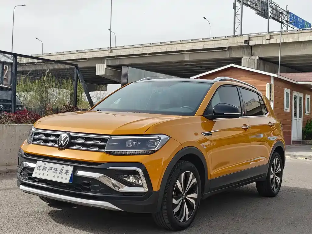 Volkswagen T-Cross — фото 1