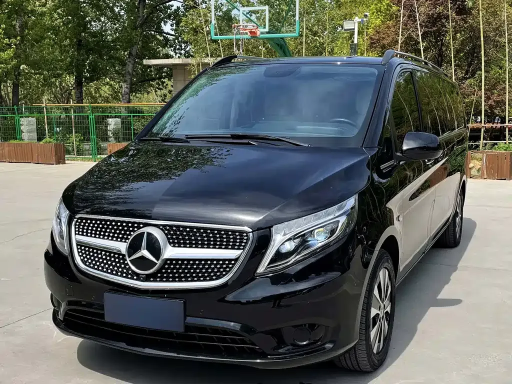 Mercedes-Benz Vito — фото 1