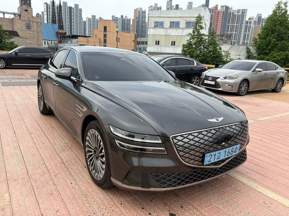 Genesis G80 — фото 1