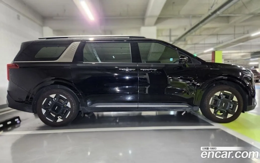 Kia Carnival — фото 2