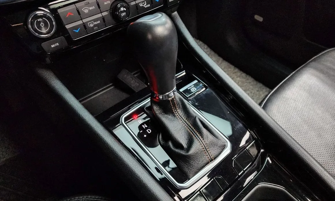 Jeep Compass — фото 10