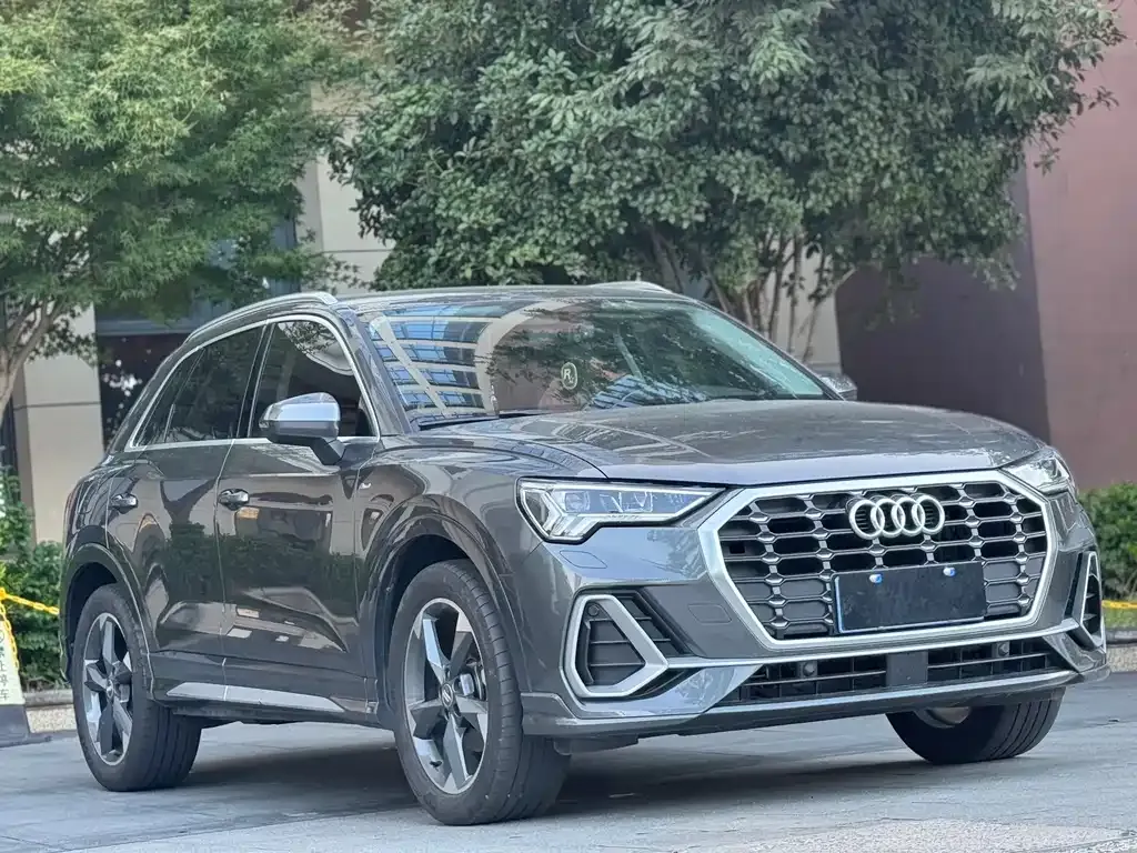 Audi Q3 — фото 6