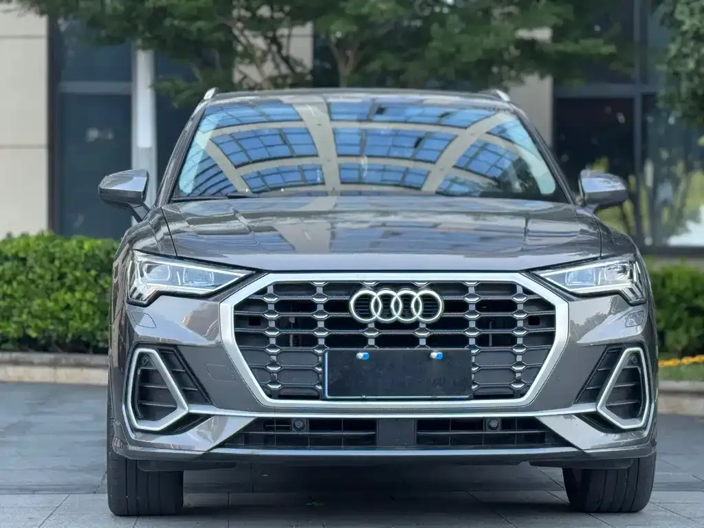 Audi Q3 — фото 5