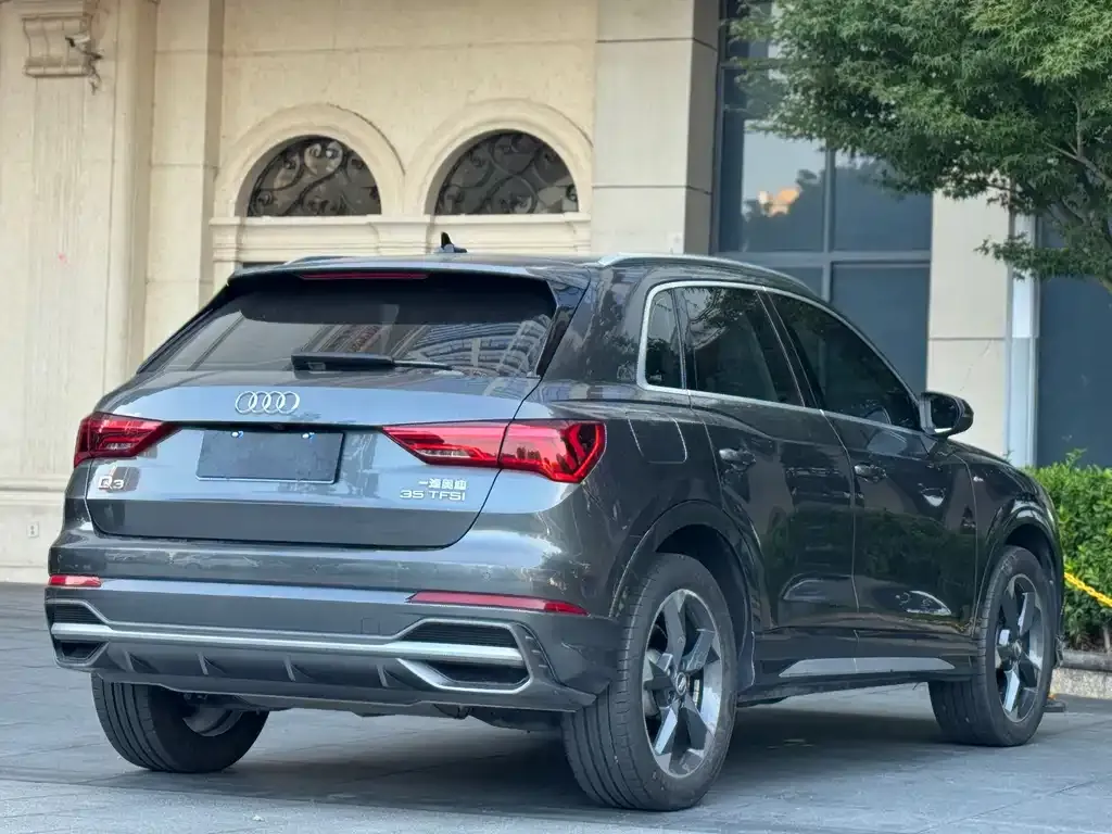 Audi Q3 — фото 2