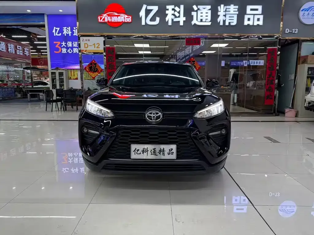Toyota Wildlander — фото 9